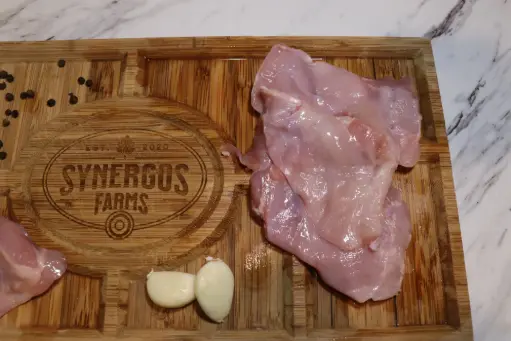 Bone-in/Skin On Thighs (4 pack), Large 1.8-2 lbs -